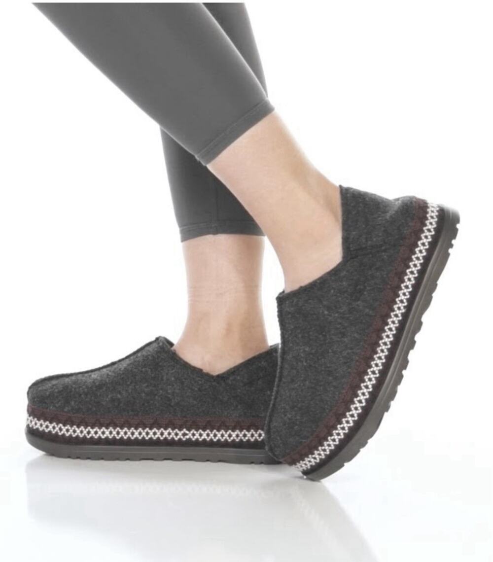 UGG REFELT TASMAN SLIPPERS Sz 9 Womens Platform Mule Gray Felt Wool